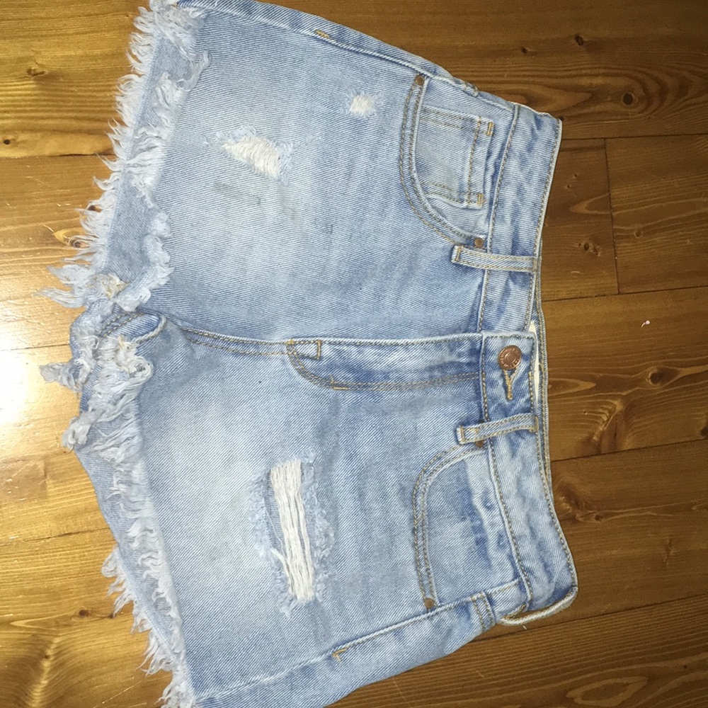 Light wash high rise shorts